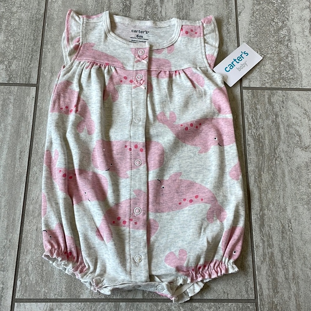 Carter’s baby,6m,pink whale on cream background,round neck,snap down,for girls